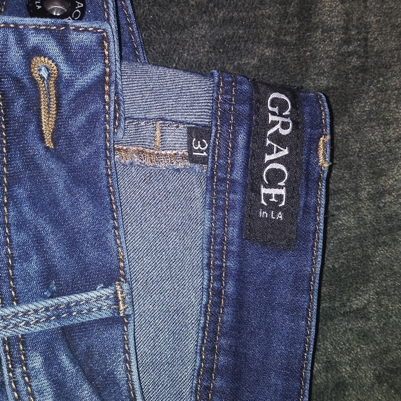 Jeans - Picture 1 of 3